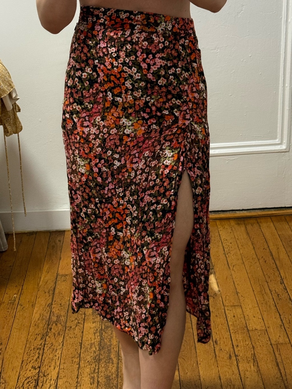 H&M Floral Split Midi Skirt - Pink/Black